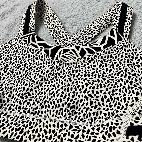 lululemon Rack Pack It Sports Bra - Picture 7 of 9